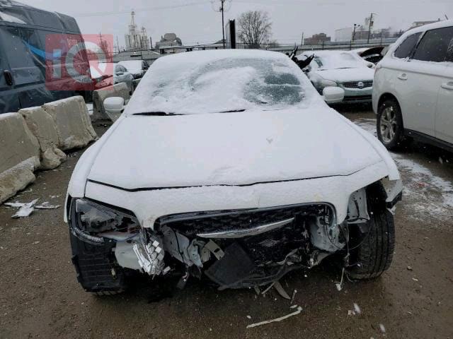 کرایسلەر 300